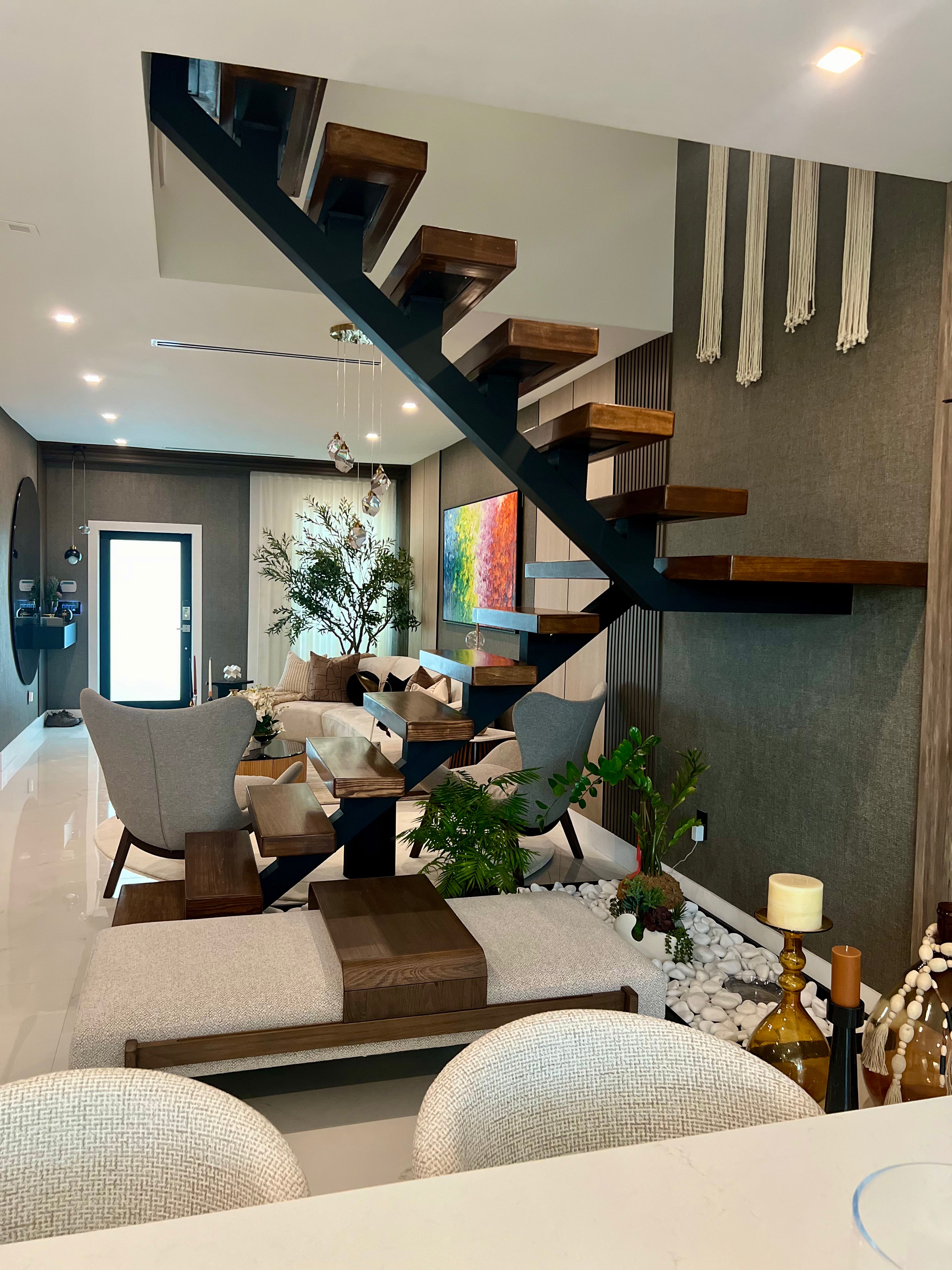 INTERIOR DESIGN SERVICES