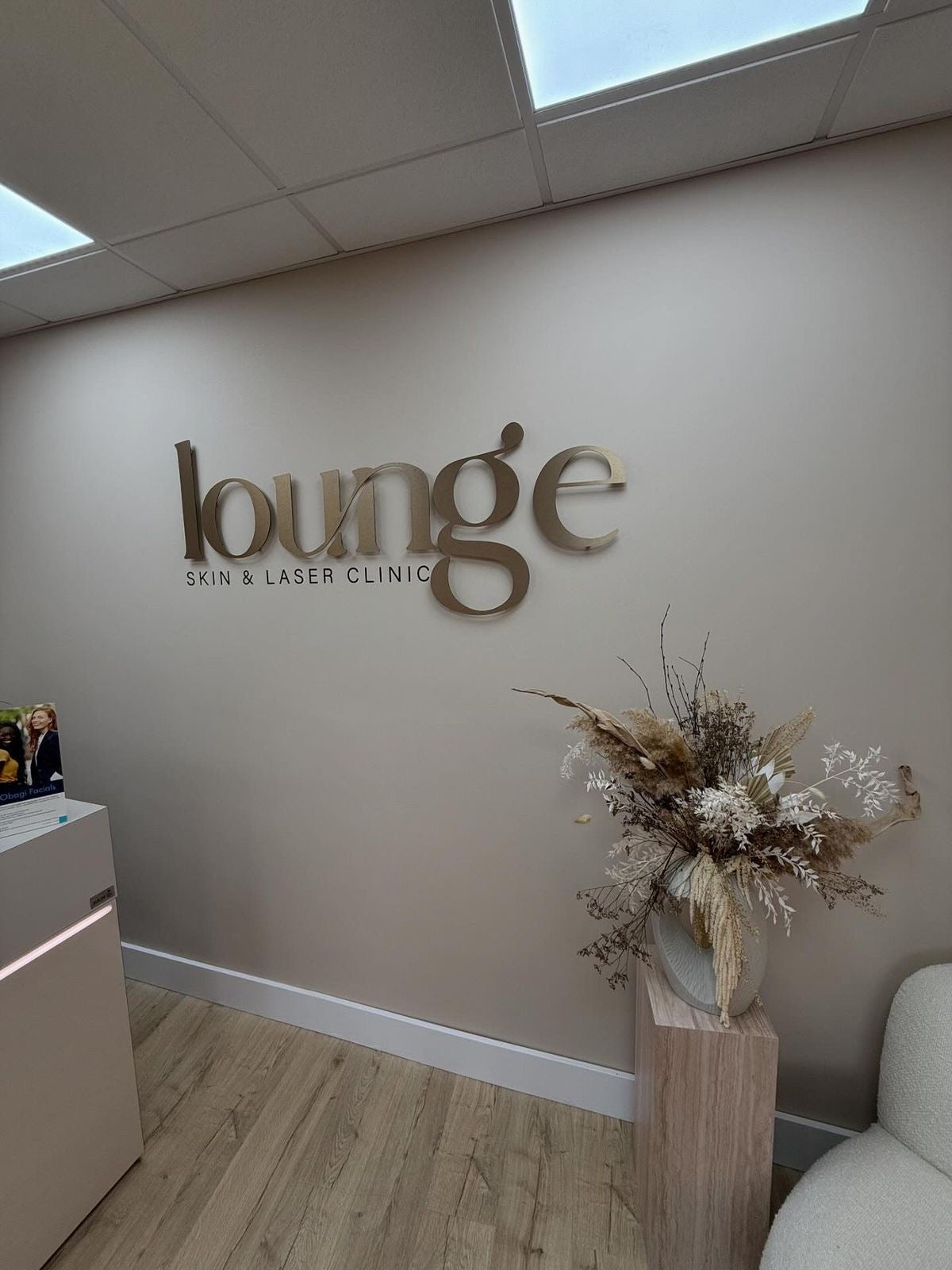 LOGO SIGN